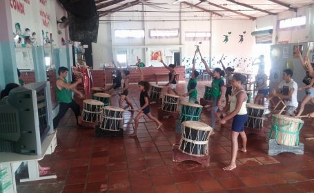 Grupo de crianças faz apresentação de Taiko no domingo na ExpoLondrina