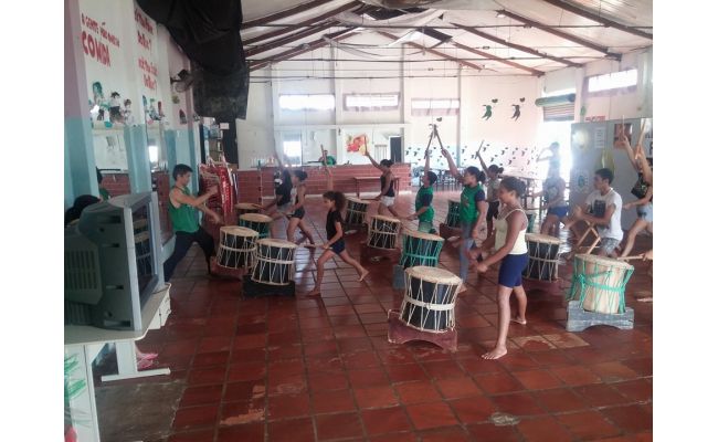 Grupo de crianças faz apresentação de Taiko no domingo na ExpoLondrina